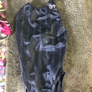 TYR Women’s Fusion 2 Aerolift Fastskin Swim suit